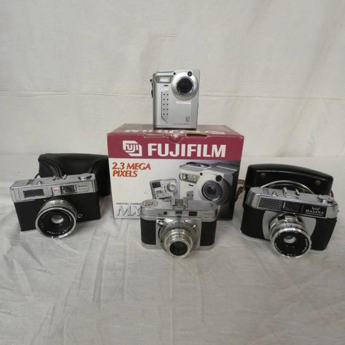 4070 - HALINA PAULETTE ELECTRIC CAMERA BODY WITH HALINAR 45MM F/2.8 CAMERA LENS, HALINA 3000 CAMERA BODY WI... 