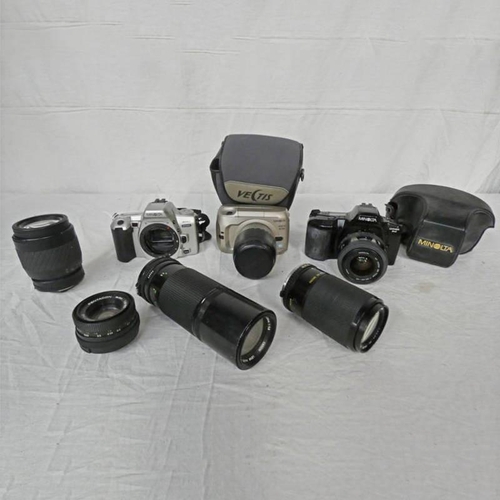 4079 - MINOLTA DYNAX 3XI CAMERA BODY WITH MINOLTA 35-70MM F/3.5-4.5 LENS WITH CASE, CANON FD 100-200MM F/5.... 