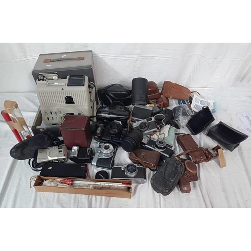 4090C - NIKON F.401 X CAMERA BODY WITH NIKKOR 50MM 1:18 CAMERA LENS, SIGMA 70-210 MM 1:4.5.6 CAMERA LENS, ZE... 