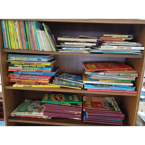 4548 - VARIOUS CHILDRENS ANNUALS & BOOKS