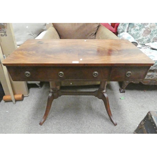 529 - 20TH CENTURY MAHOGANY SIDE TABLE WITH CENTRALLY SET LONG DRAWER FLANKED EACH SIDE BY 2 SHORT DRAWERS... 