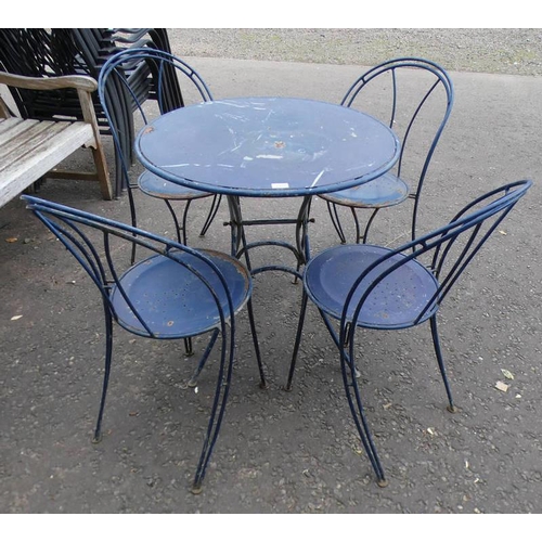 6101 - PAINTED FOLDING METAL CIRCULAR BISTRO TABLE & SET OF 4 METAL CHAIRS. TABLE DIAMETER  74 CM