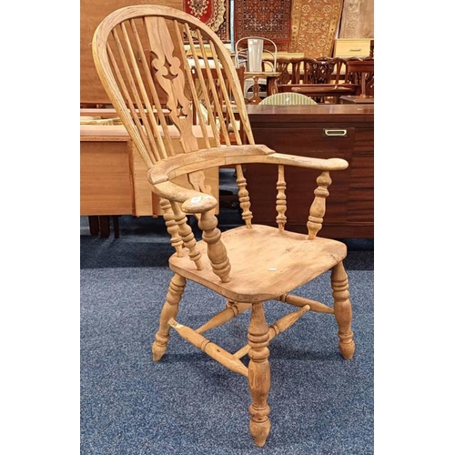 5049 - 20TH CENTURY OAK WINDSOR ARMCHAIR