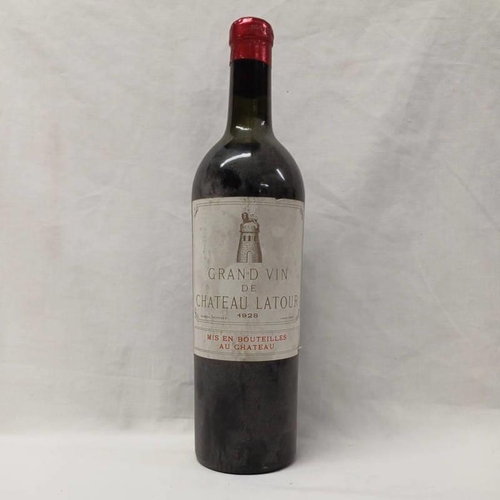 2072 - 1 BOTTLE CHATEAU LATOUR VINTAGE 1928, LEVEL UPPER SHOULDER