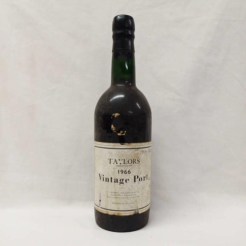 2084 - 1 BOTTLE TAYLOR'S 1966 VINTAGE PORT BOTTLED BY JUSTERINI & BROOKS.