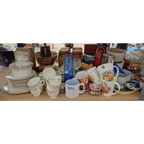 3107 - PORCELAIN TEASET, VARIOUS OTHER PORCELAIN, ETC ON 1 SHELF