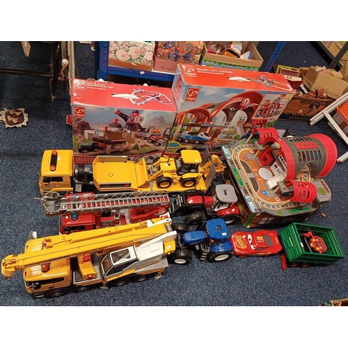 4048 - VARIOUS BRUDER, ETC MODEL VEHICLES INCLUDING NEW HOLLAND T8040 TRACTOR, MASSEY FERGUSON 7624 TRACTOR... 