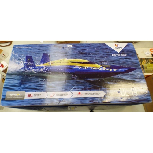 4070 - PROBOAT U4-19 RADIO CONTROLLED 30'' RTR HYDROPLANE