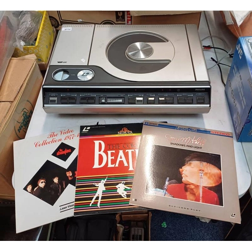 4114 - PHILIPS LASER DISC ULTP 600 PLAYER TOGETHER WITH VARIOUS TITLES INCLUDING THE COMPLETE BEATLES, STAR... 