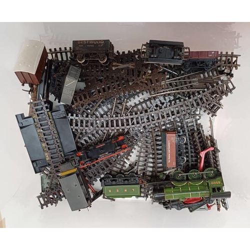 4120 - HONRBY OO GAUGE 4-6-0 LNER STEAM LOCOMOTIVE TOGETHER WITH VARIOUS WAGONS, TRACK & OTHERS