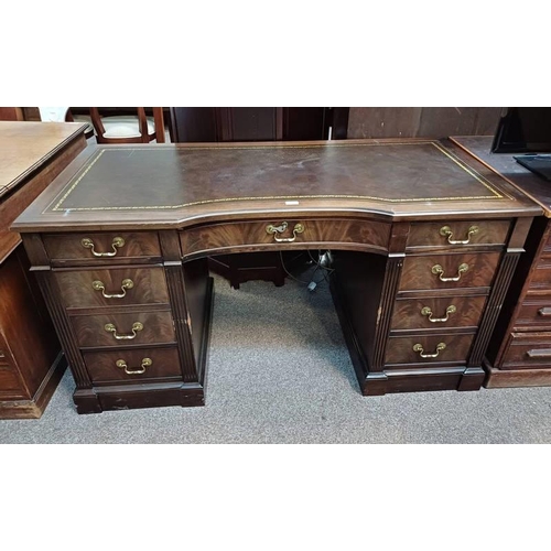 73 - MAHOGANY KNEEHOLE DESK WITH SHAPED TOP, 2 COLUMNS OF 4 DRAWERS FLANKING A SINGLE LONG DRAWER ON PLIN... 