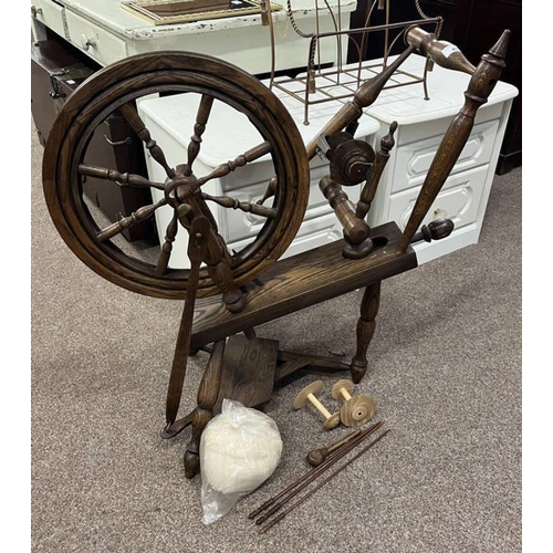 85 - BEECH SPINNING WHEEL - 88CM TALL