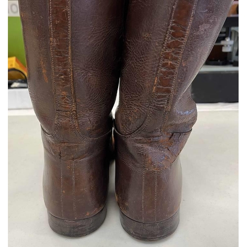 1430 - PAIR OF BROWN LEATHER RIDING BOOTS BY GORDON & CO LONDON