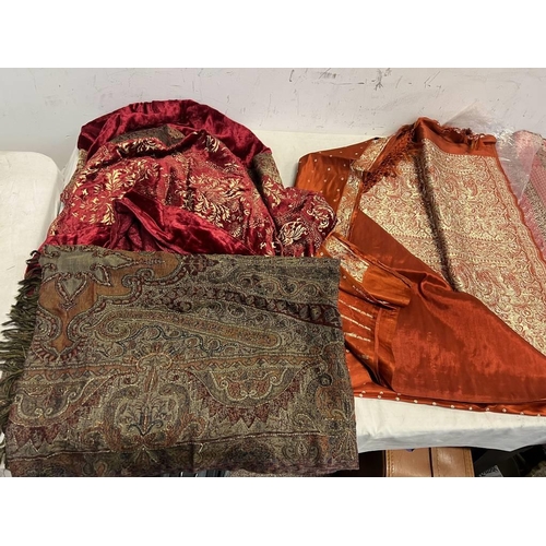 1588 - SELECTION OF INDIAN AND MIDDLE EASTERN FABRICS TO INCLUDE VARIOUS WITH GOLD BULLION THREADS ETC IN O... 