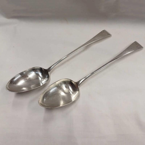100 - PAIR OF GEORGE III SILVER SERVING SPOONS BY ELEY, FEARN & CHAWNER, LONDON 1812 - 235G