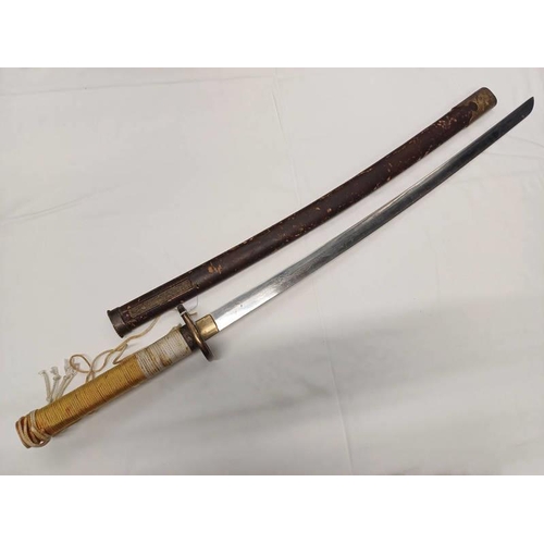 1148 - MID TO LATE 20TH CENTURY JAPANESE SWORD WITH 70CM LONG CHARACTERISTIC BLADE WITH ITS SCABBARD