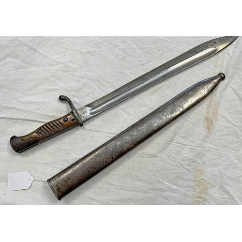 1177 - GERMAN MODEL 1898/05 BUTCHER BAYONET, SECOND PATTERN WITH 36.5CM LONG FULLERED BLADE WITH MAKERS LOG... 
