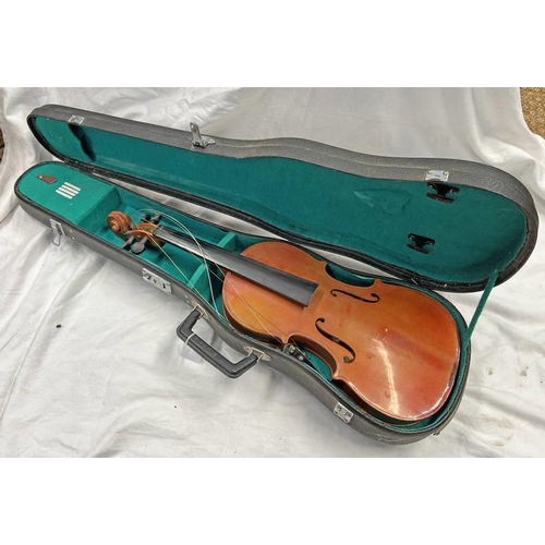 1179 - CHINESE VIOLIN IN  CASE