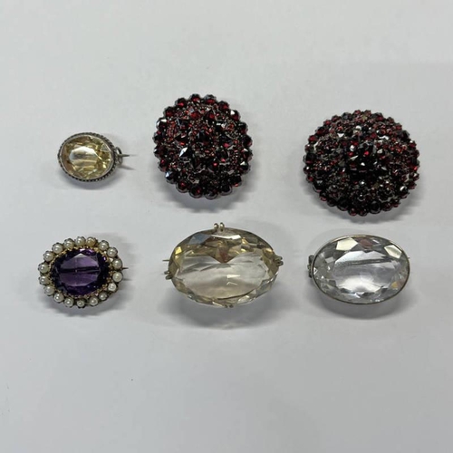 15 - 2 X 19TH CENTURY GARNET SET BROOCHES, & 4 OTHER 19TH CENTURY BROOCHES