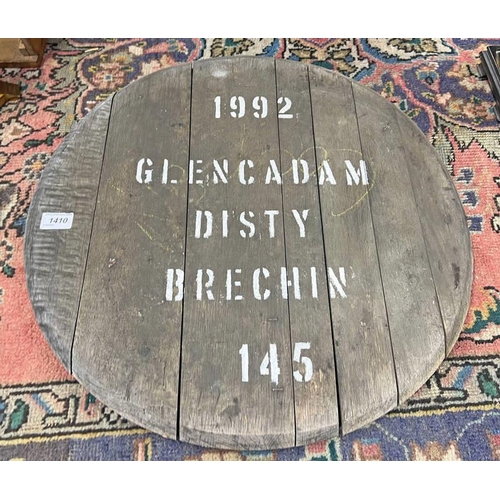 1535 - WHISKY BARREL LID MARKED GLENCADAM DISTY BRECHIN 1992