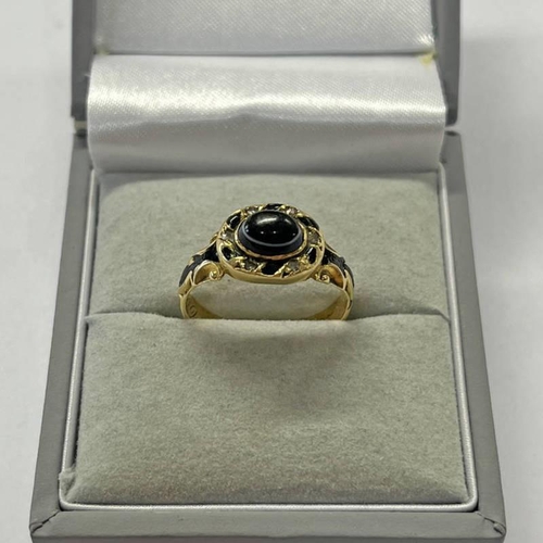 169 - 19TH CENTURY GOLD ROSE CUT DIAMOND, BANDED ONYX & ENAMEL MOURNING RING DATED 1888