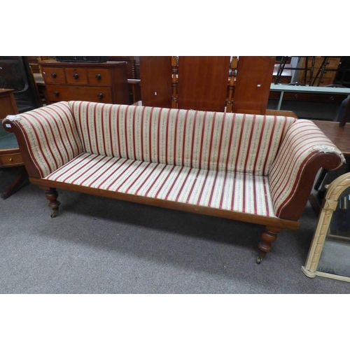 5028 - 19TH CENTURY MAHOGANY ROLL ARM SETTEE ON TURNED SUPPORTS