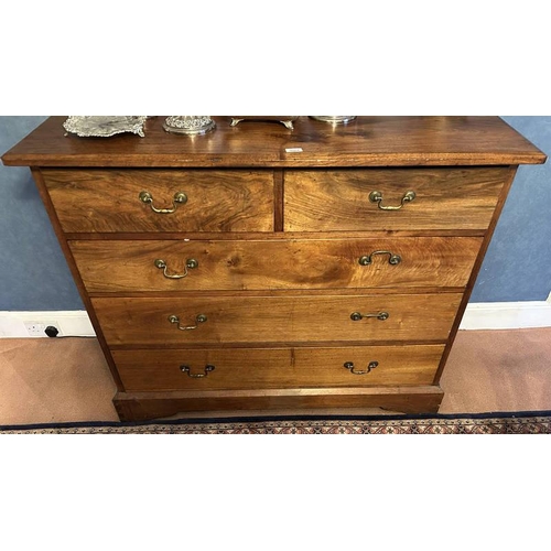 5089 - 19TH CENTURY WALNUT CHEST OF 2 SHORT OVER 3 LONG DRAWERS ON BRACKET SUPPORTS - 104 CM TALL