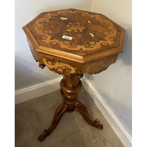 5187 - 19TH CENTURY INLAID WALNUT OCTAGONAL SEWING TABLE WITH CARVED SPREADING SUPPORTS.  75 CM TALL