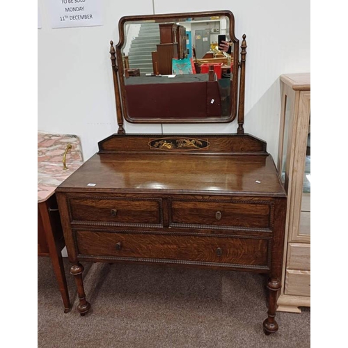 5503 - EARLY 20TH CENTURY OAK DRESSING CHEST WITH CHINOISERIE DECORATION ON TURNED SUPPORTS.  106 CM WIDE