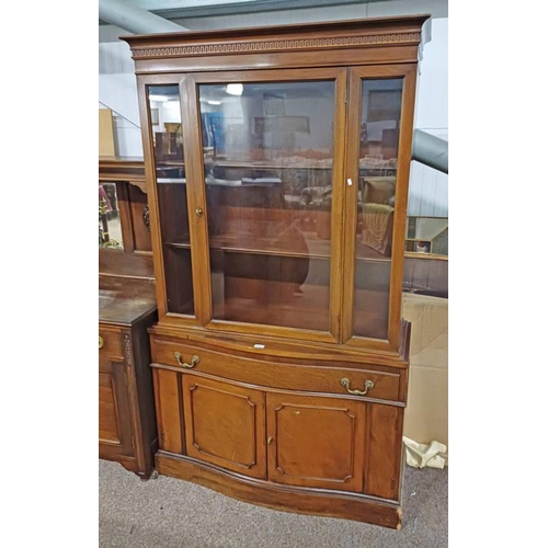 5514 - 20TH CENTURY MAHOGANY CABINET WITH SINGLE GLAZED PANEL DOOR OVER BASE WITH 1 LONG SHAPED FRONT DRAWE... 