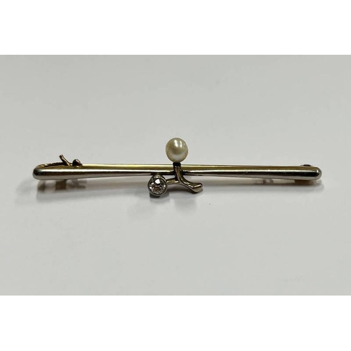 70 - EARLY 20TH CENTURY GOLD PEARL & DIAMOND SET BAR BROOCH IN A GIEVES, LONDON BOX - 5CM LONG, 2.9 G