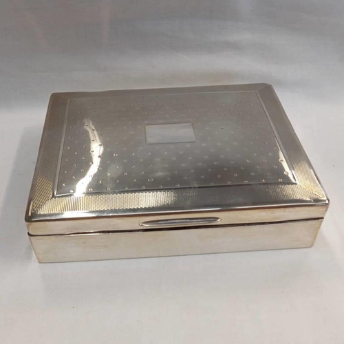72 - SILVER JEWELLERY BOX WITH ENGINE TURNED & DOTTED DECORATION, LONDON 1927 - 17.5 CM WIDE
