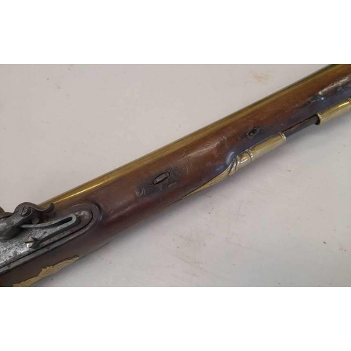 1222 - BRASS BARRELLED FLINTLOCK BLUNDERBUSS BY MORTIMER, 13.75'' BARREL, FLARED MUZZLE, ENGRAVED H W MORTI... 