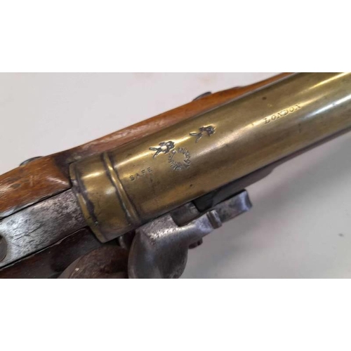 1234 - FLINTLOCK BLUNDERBUSS BY NOCK WITH A 31.5CM LONG BRASS BARREL MARKED 'SAFE WILKES LONDON', LOCK SIGN... 