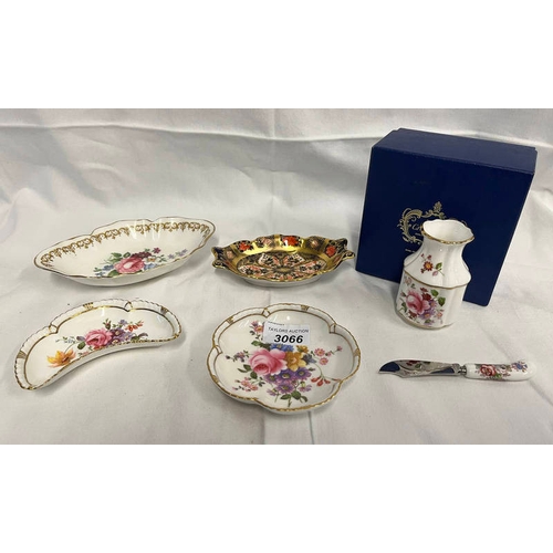 3066 - POSIE VASE, ROYAL CROWN DERBY IMARI PATTERN DISH ETC