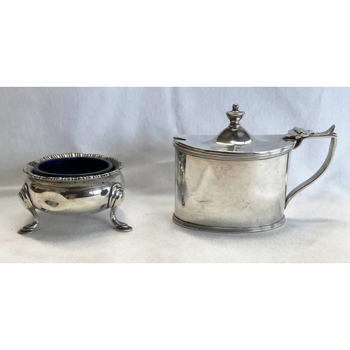 105 - SILVER OVAL MUSTARD POT WITH BLUE GLASS LINER, CHESTER 1922 & SILVER CIRCULAR SALT WITH BLUE GLASS L... 