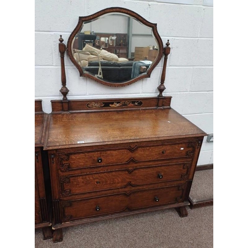 5032 - EARLY 20TH CENTURY OAK CHINOISERIE DRESSING CHEST WITH SWING MIRROR OVER 3 DRAWERS.  107 CM WIDE