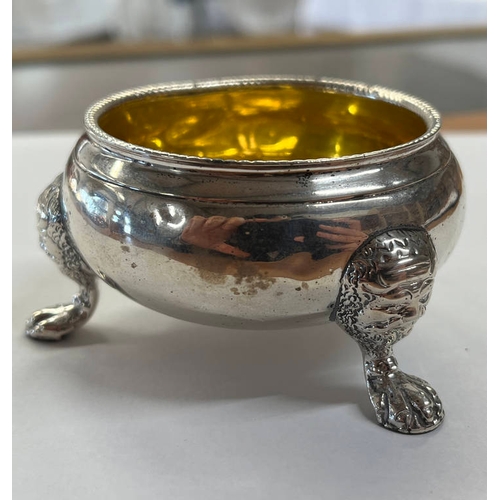 18 - GEORGE III SILVER CIRCULAR SALT WITH GILT INTERIOR & 3 BACCHUS MASK SUPPORTS BY LISTER & SONS, NEWCA... 