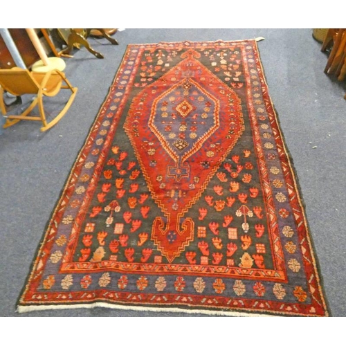 1259 - IRANIAN VILLAGE RUG DIAMOND MEDALLION DESIGN ALL OVER, FLORAL FIELD - 259 X 149 CM