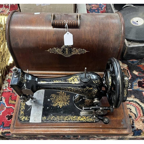 1280 - EARLY MODEL SINGER SEWING MACHINE, BLACK WITH GOLD DETAILS THROUGHOUT, SERIAL NO.9401765, WITH WOODE... 