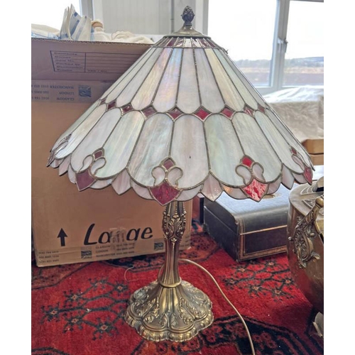 1322 - LEADED GLASS TIFFANY STYLE TABLE LAMP, 67CM TALL