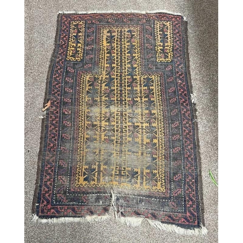 1432 - MIDDLE EASTERN RUG, 125 X 85 CM