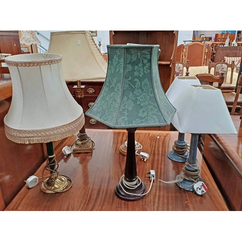 211 - GOOD SELECTION OF TABLE LAMPS TO INCLUDE GILDED METAL & MAHGOANY LAMP, PAIR OF OAK LAMPS ETC - 6 PIE... 