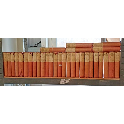 3218 - 32 VOLUMES OF THE WAVERLEY NOVELS ILLUSTRATED EDITION