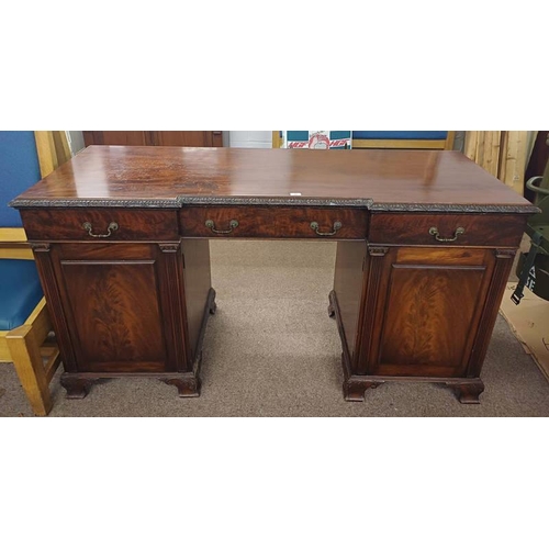 47 - 19TH CENTURY MAHOGANY PEDESTAL SIDEBOARD WITH 3 FRIEZE DRAWERS OVER 2 PANEL DOORS. 95 CM TALL X 180 ... 