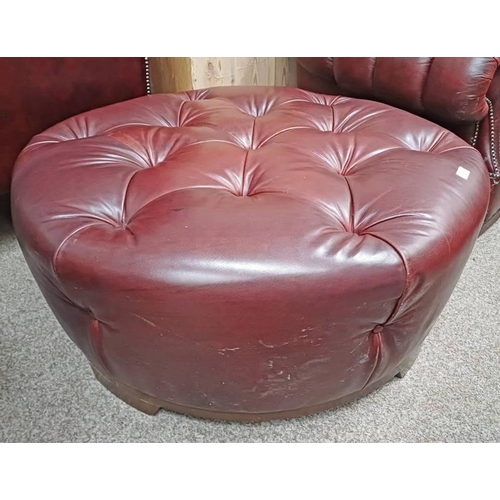 83 - BUTTON RED LEATHER CIRCULAR CENTRE STOOL. DIAMETER 91 CM