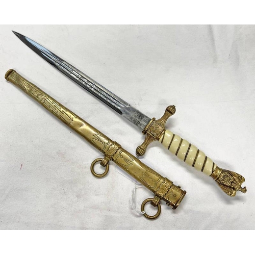 1005 - WW2 GERMAN THIRD REICH  NAVAL / KRIEGSMARINE DAGGER BY CARL EICKHORN SOLINGEN WITH 25 CM LONG BLADE ... 