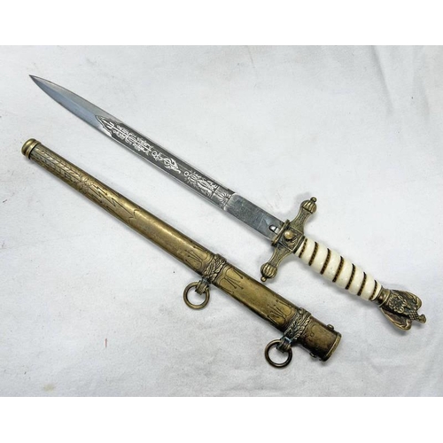 1020 - WW2 GERMAN THIRD REICH NAVAL / KRIEGSMARINE DAGGER BY E BONSMANN MAKERS MARK TO RICASSO, CHARACTERIS... 