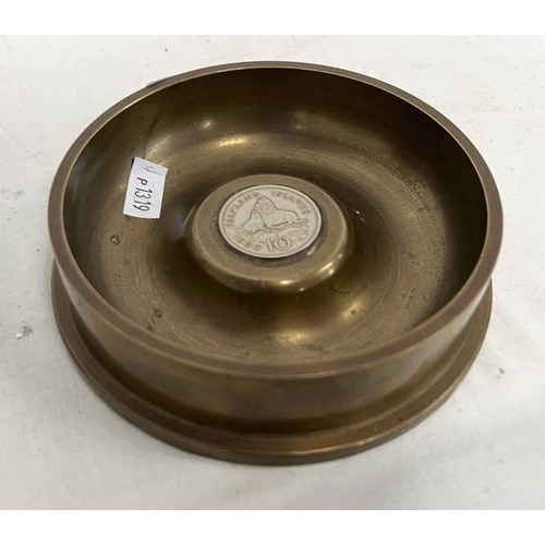 1575 - FALKLANDS WAR 105MM BRASS ARTILLERY SHELL ASHTRAY FROM HMS ANTELOPE