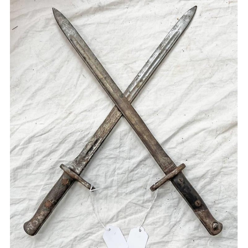 1578 - PAIR OF SPANISH 1893 PATTERN BAYONETS -2-